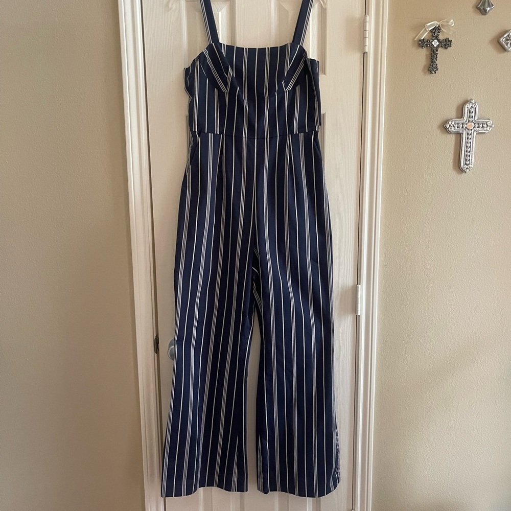 Gianni Bini Navy and White Striped Wide-Leg Jumpsuit - Romper - Size: 8